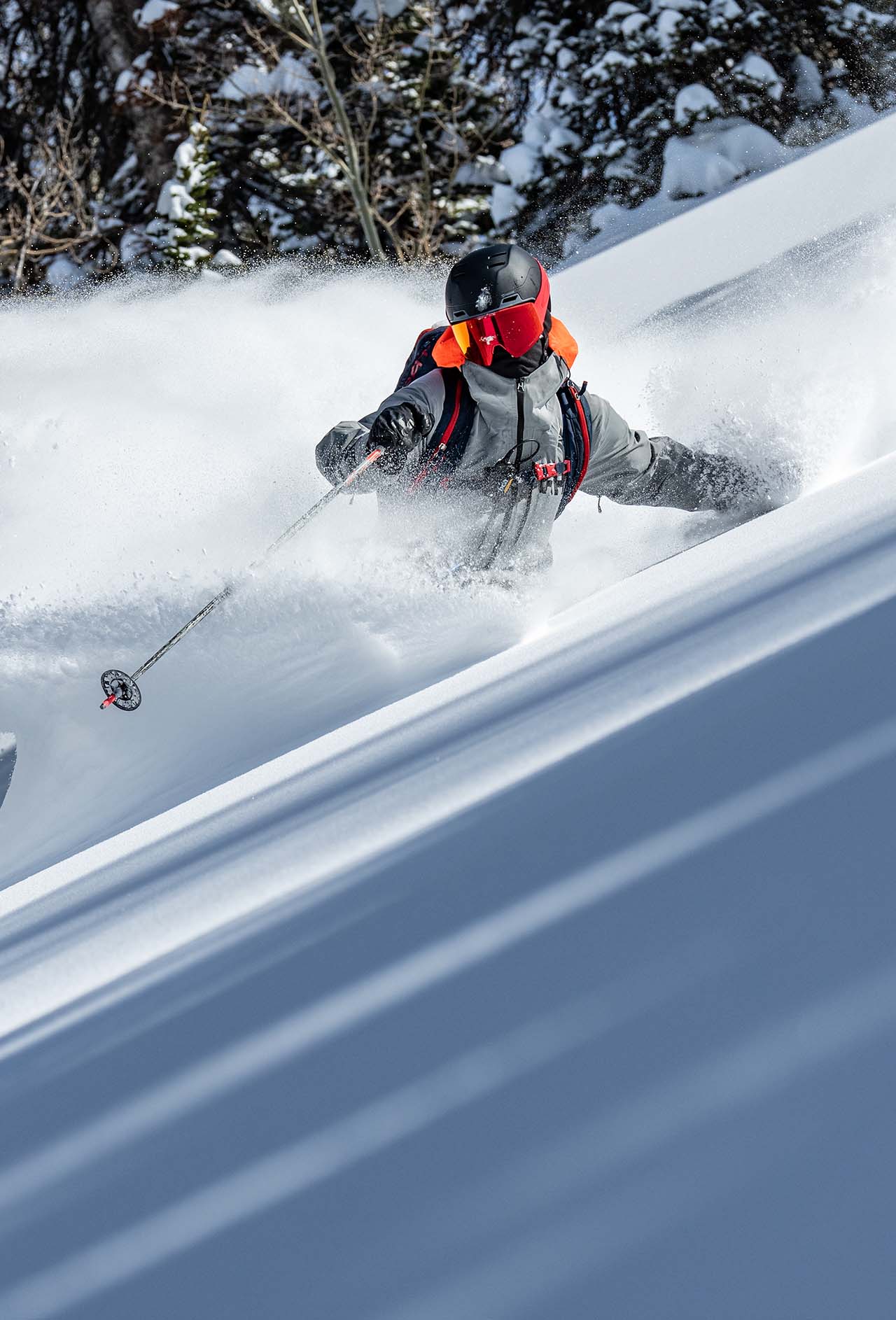 ULLR: WORKWEAR FOR POWDER DAYS